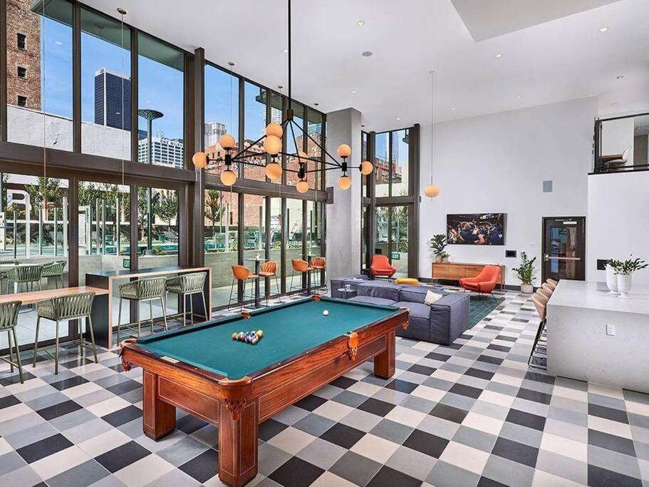 Top Floor High Rise 3 Bed Dtla Skyscraper Penthouse Лос-Анджелес Екстер'єр фото